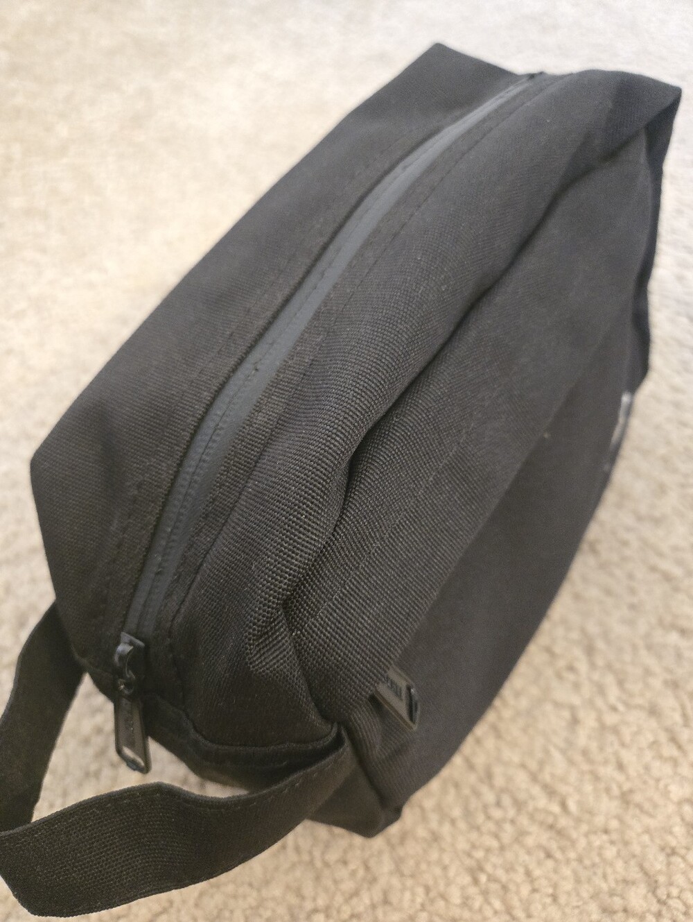 Herschel Supply Chapter Travel Kit - Picture 5 of 5